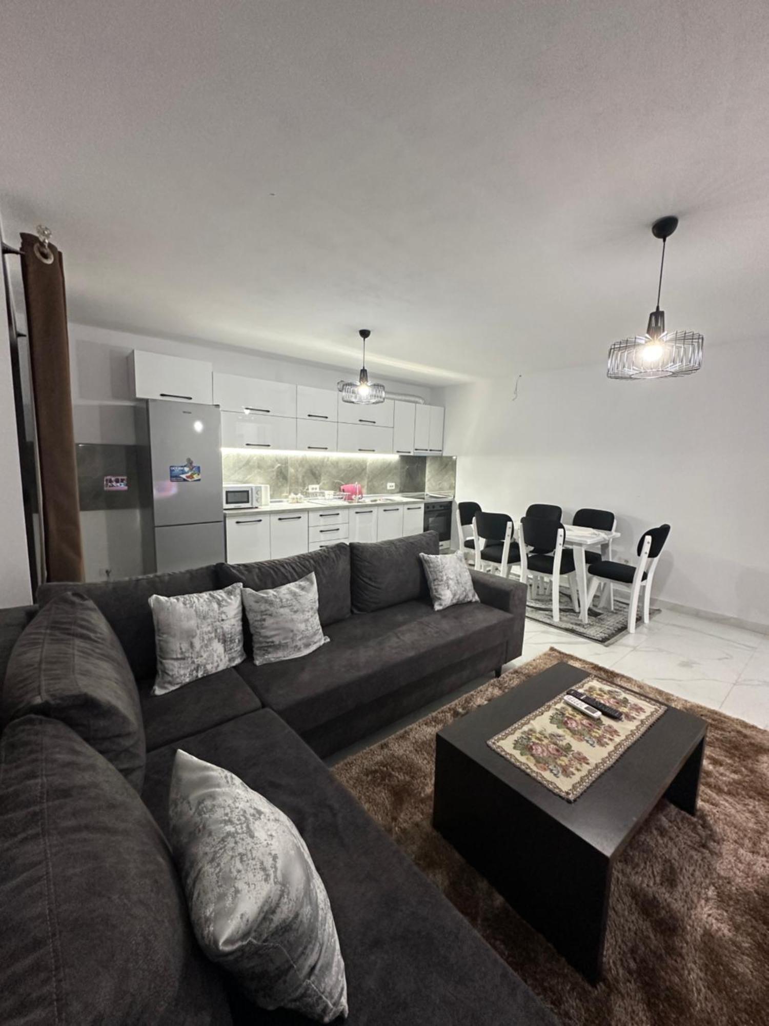 Elezi Apartment City Centre Tirana Exterior foto